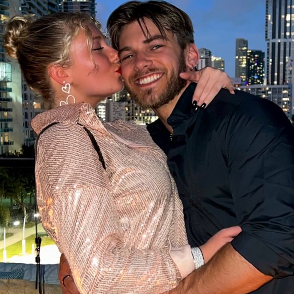 Meet your Posher, Mandy - Picture 7 of 17